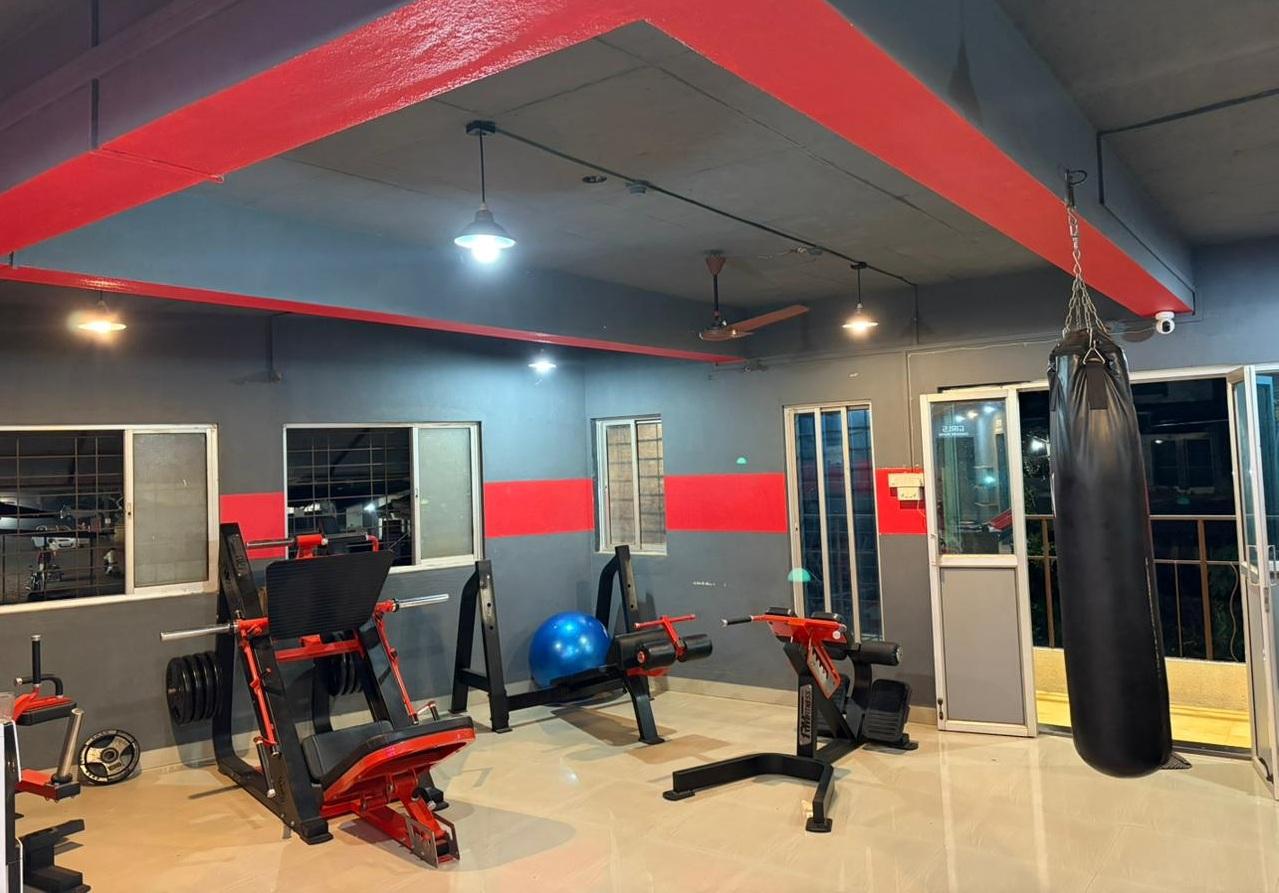 Lio-Fit Unisex Fitness Gym Free Weights Equipment in Ratnagiri